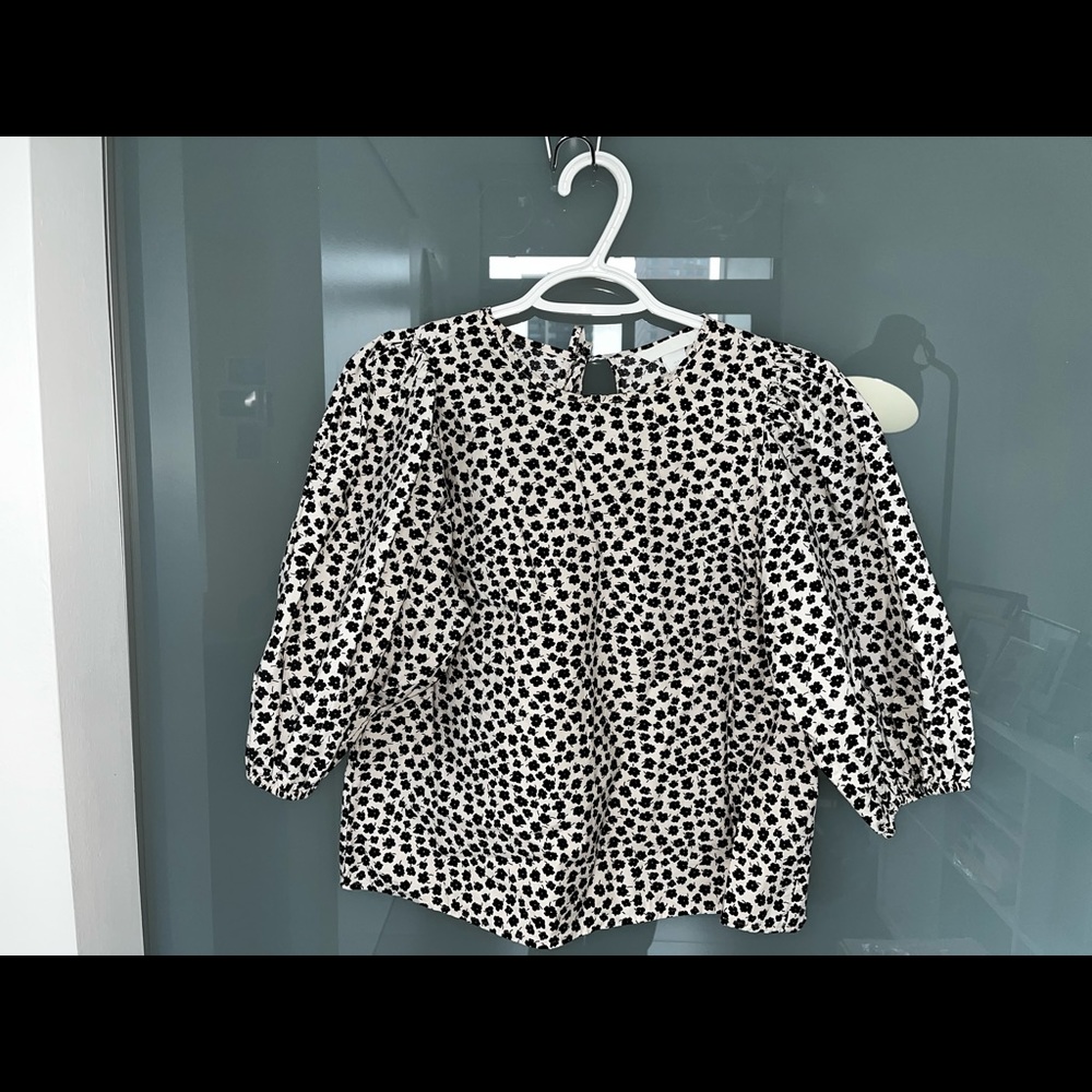 H&M puff sleeve top